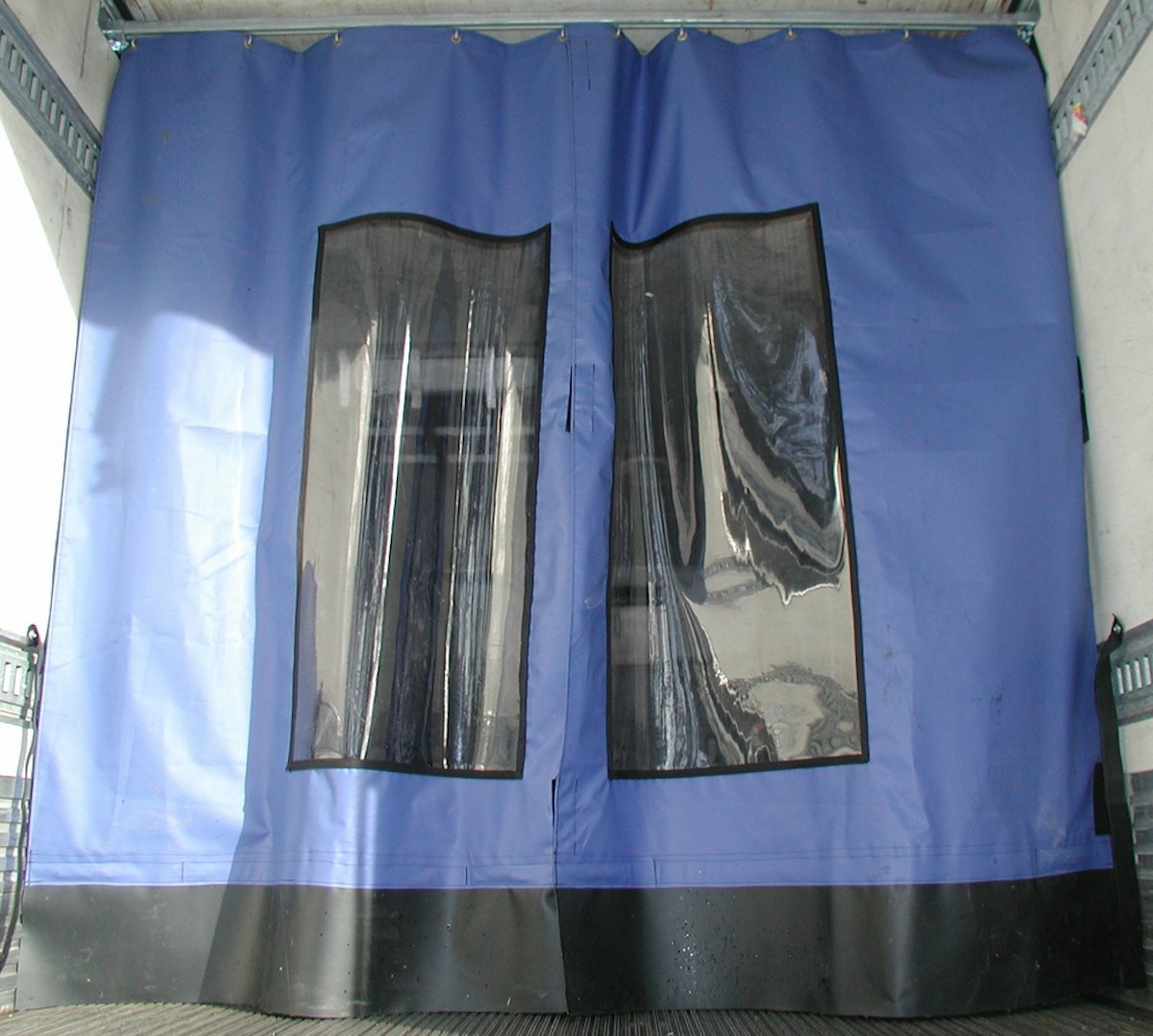Rear Roller Curtains From Randall Manufacturing Food Logistics